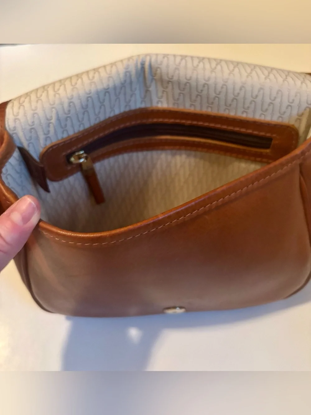 Chapmen Full-Grain Tanned Leather Saddle Bag Tan | NMS 10L